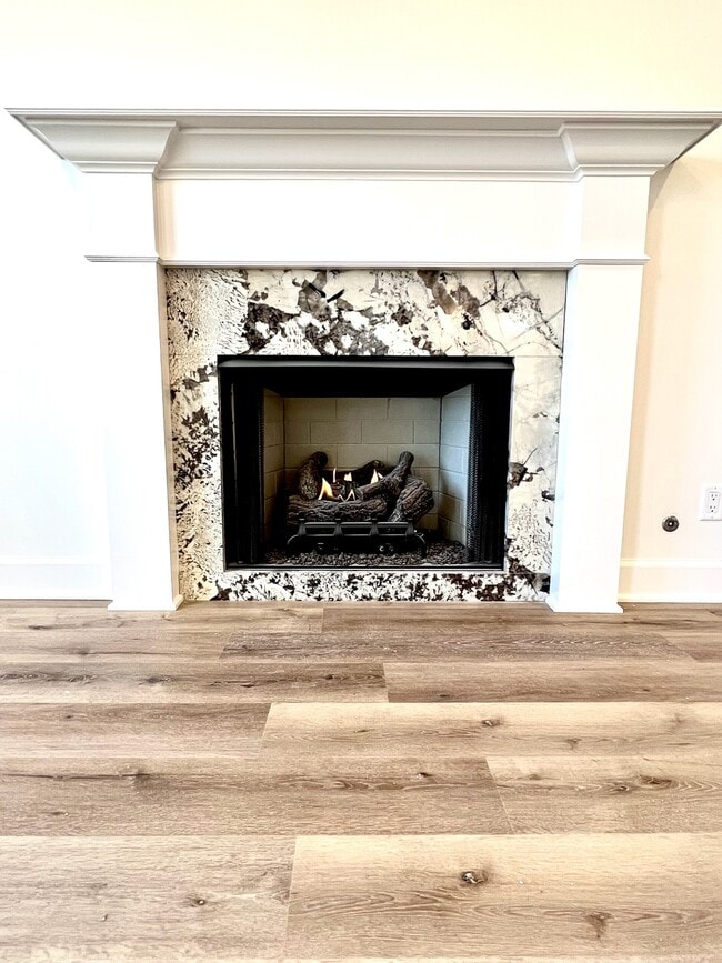 Building Photo - 12085 River Beauty Loop