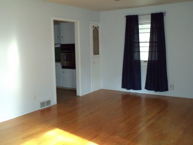 Building Photo - 26 Leamer Ct