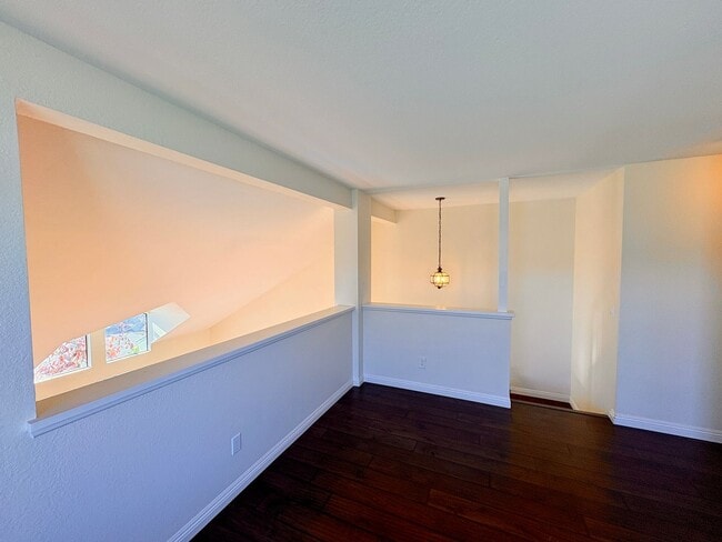 Building Photo - Beautiful Home in Gated Community - Near Beach  - Off Poinsettia Carlsbad