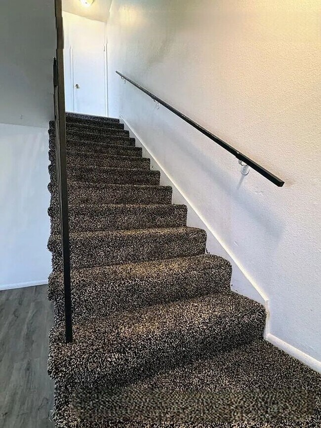 Building Photo - ar14000