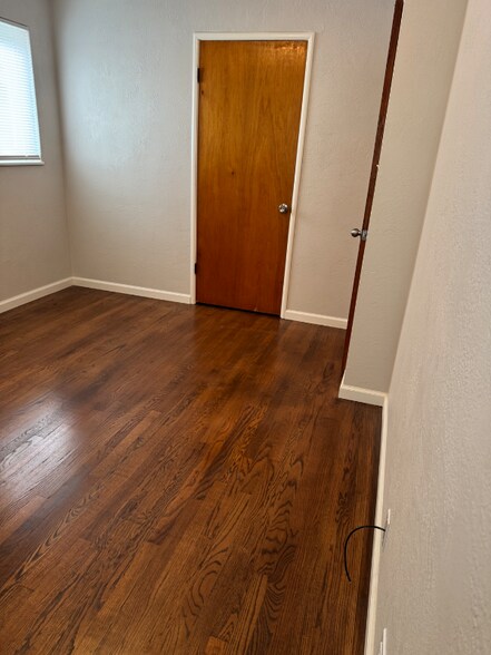 Building Photo - 426 Cowell Ave