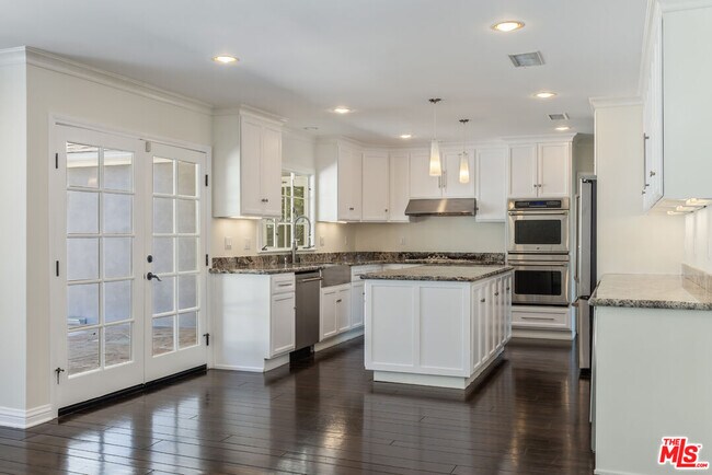 Building Photo - 11339 Thurston Pl
