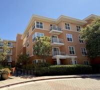 Building Photo - Cozy 1BR Condo with Patio & Parking — Peac...