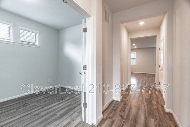 Building Photo - 4917 Drovers Path