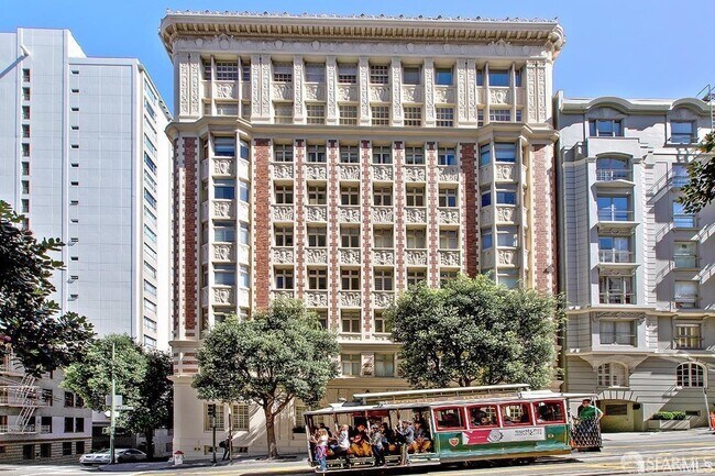 Building Photo - 850 Powell St