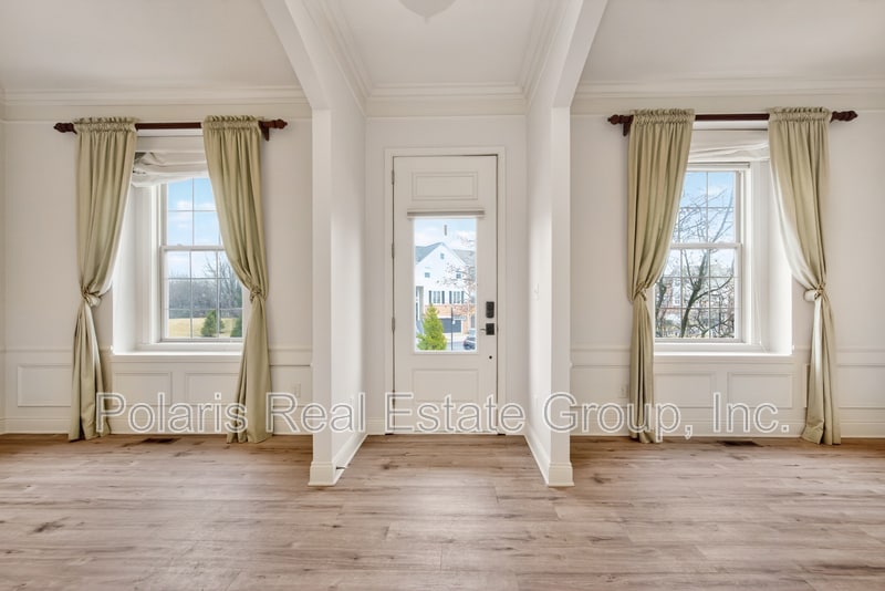 Building Photo - 108 Manchester Dr