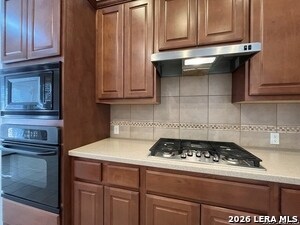 Building Photo - 18606 Cross Timber