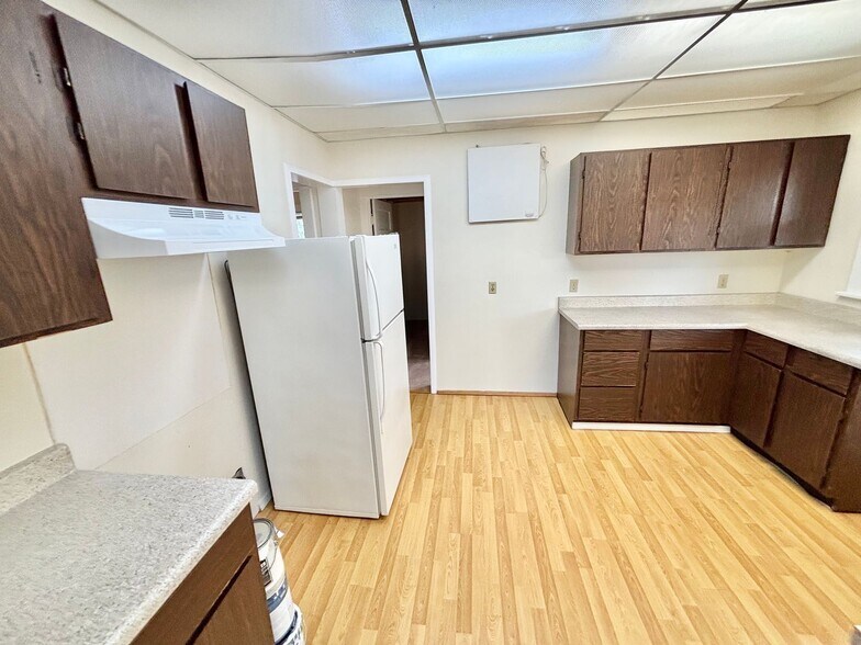 Building Photo - 4457 Woodland Park Ave N