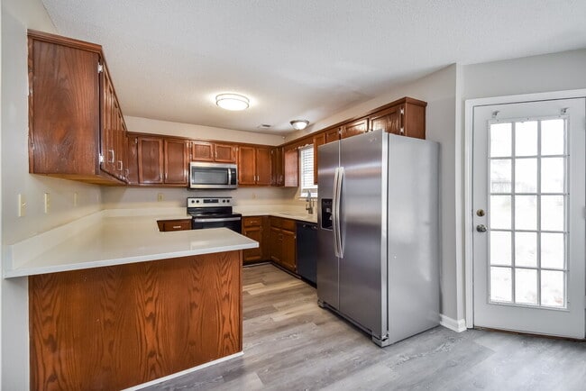 Building Photo - 4404 Shadow Ridge Dr