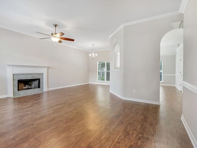 Building Photo - 4 Bed/2 Bathroom Home in Richmond Place