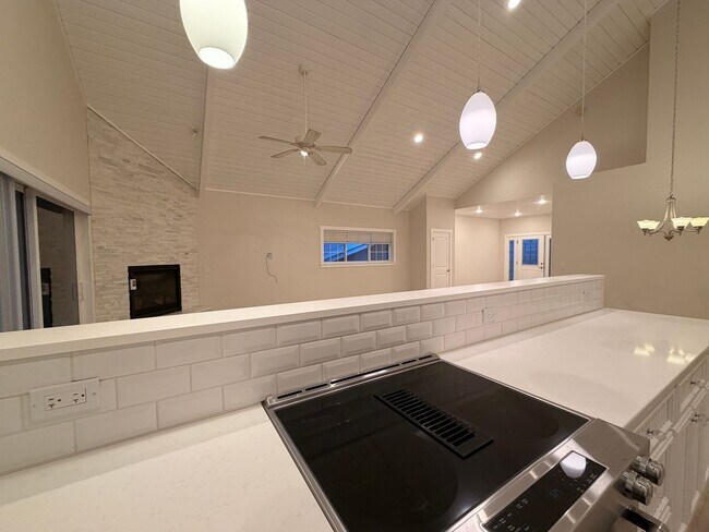 Building Photo - Dual Primary Suite's. 2 Bedroom / 2.5 Bathroom Single Level Home in NE Bend