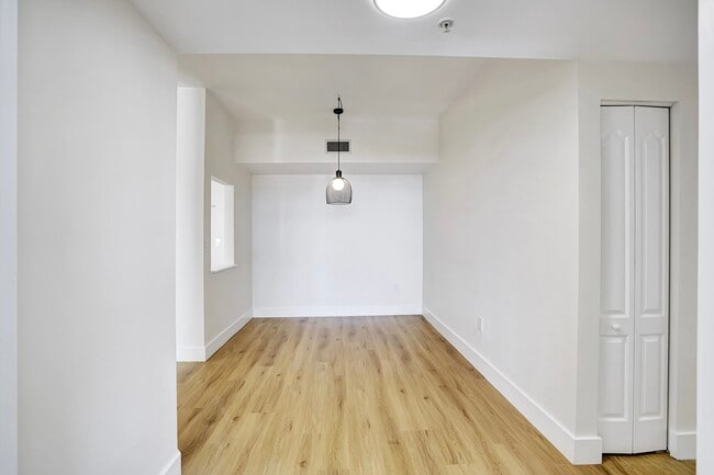 Building Photo - 110 N Federal Hwy