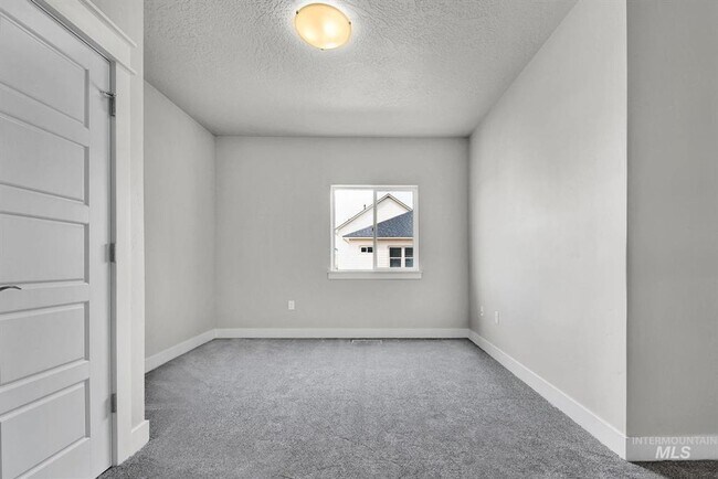 Building Photo - Immaculate Single-Level Home w/3-Car Garage