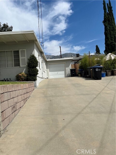 Building Photo - 3633 4th St