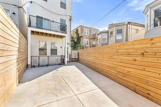 Building Photo - 2341 N College Ave