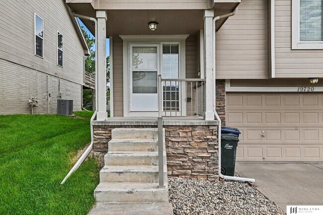 Building Photo - 19720 Marinda St