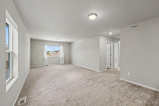 Building Photo - 15065 Iverson Lp SE