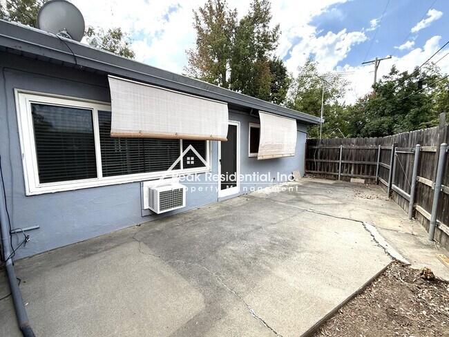 Building Photo - 2815 Santa Paula Ct