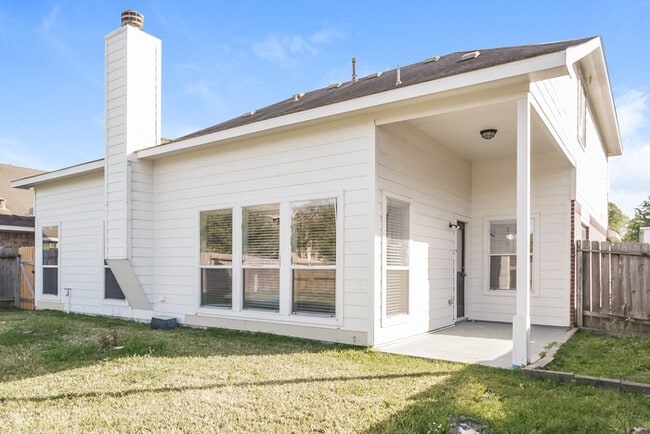 Building Photo - 14811 Forest Enclave Ln