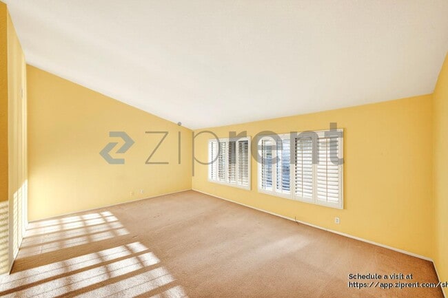 Building Photo - 24675 Mendocino Ct