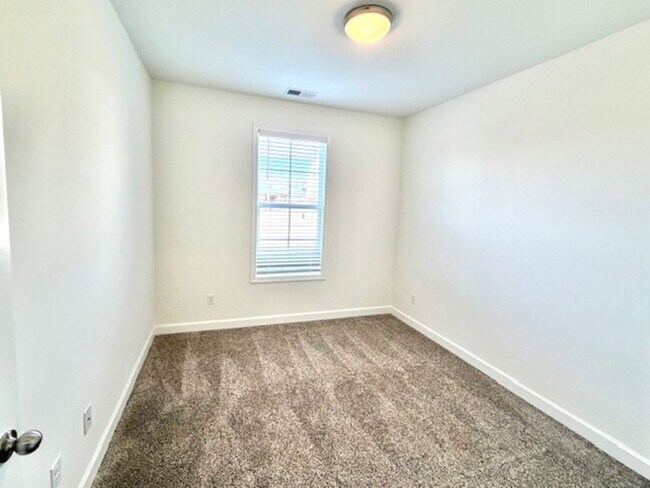 Building Photo - OceanMarinaCove4763