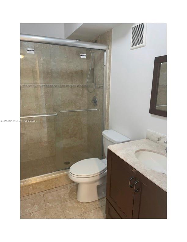 Building Photo - 10845 SW 112th Ave