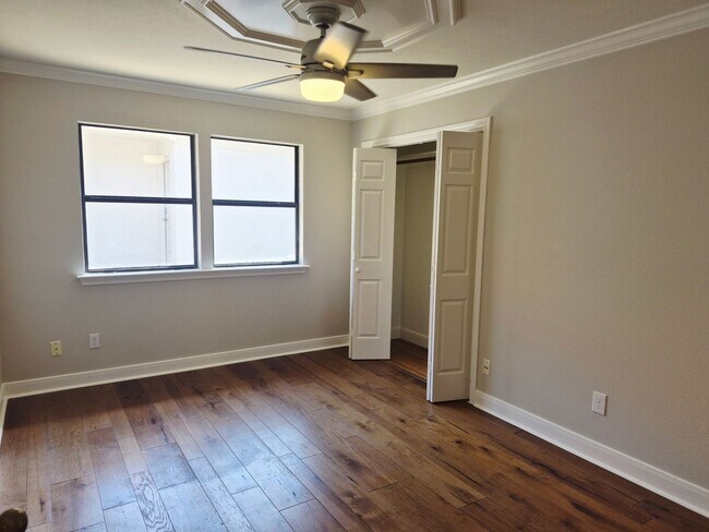 Building Photo - Golf Course Living in The Hills – 4 Bed in Lakeway