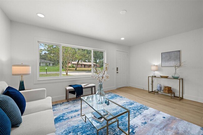 Building Photo - 5028 Cardinal Dr