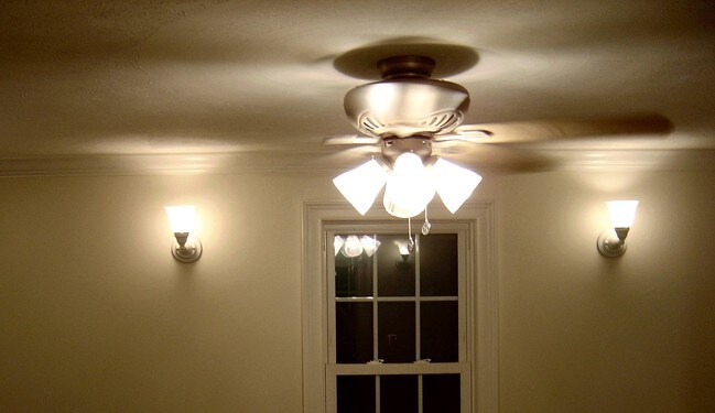 Dining Room - 220 Oak St