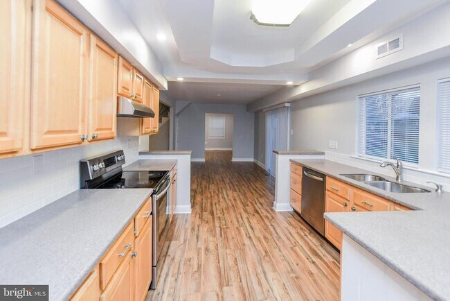 Building Photo - 1303 Port Echo Ln