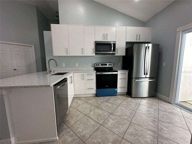 Building Photo - 7357 Spring Villas Cir