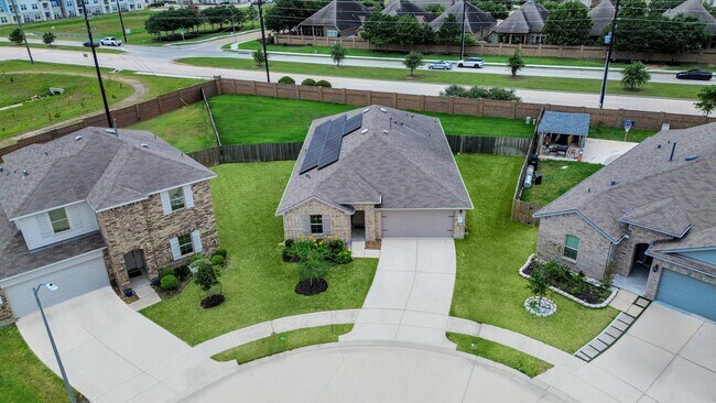 Building Photo - 22939 San Giorgio Ct