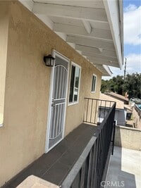 Building Photo - 124 E 10th St