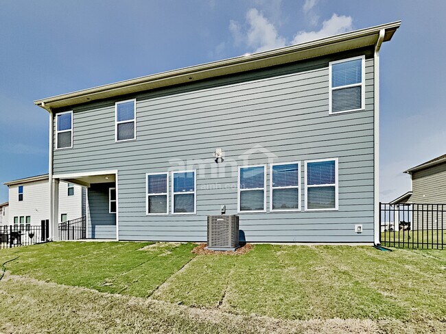 Building Photo - 153 River Hwy