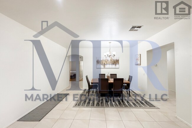 Building Photo - 4Bed/2Bath Furnished Home w/3 Car Garage! Move-In Ready on 05/28/2026! -- RV GATE!