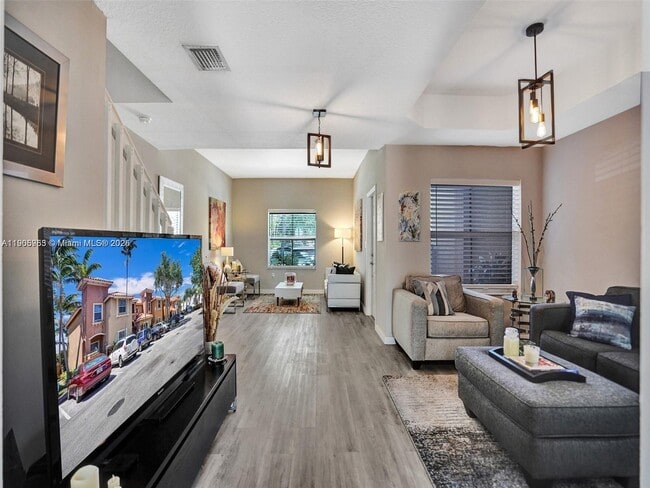 Building Photo - 5922 Siena Ln