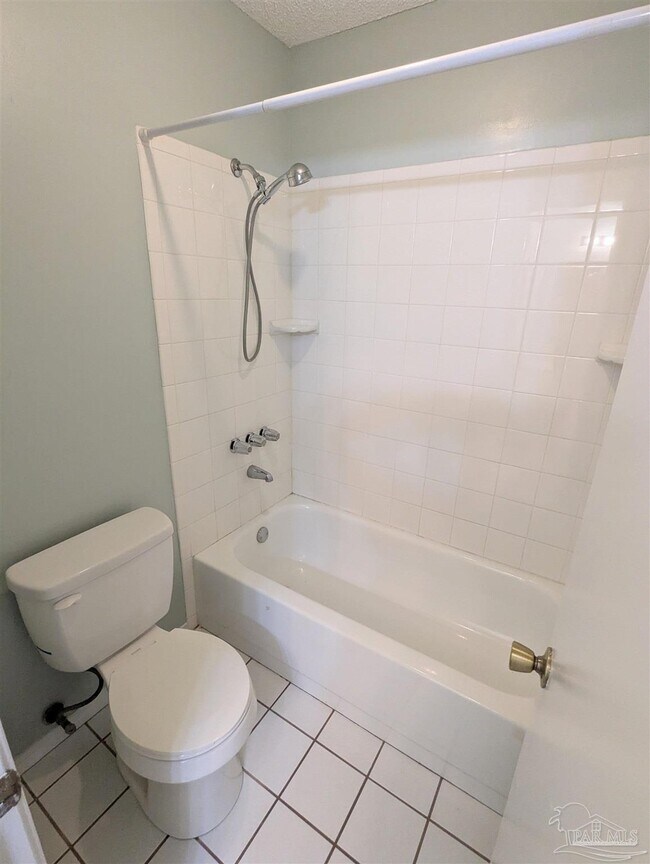 Building Photo - 512 Quail Nest Ln