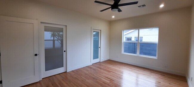 Building Photo - 2234 N Evergreen St
