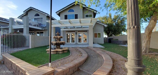 Building Photo - 1301 W Windrift Way