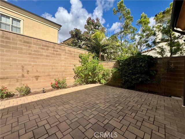 Building Photo - 51 Elmdale