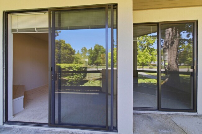 Building Photo - 101 Shorebird Cir