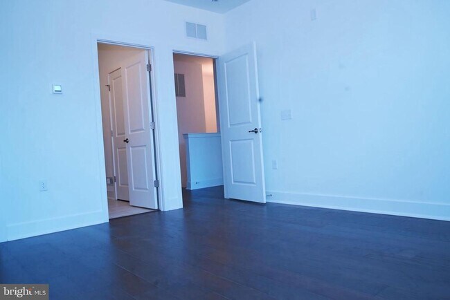 Building Photo - 116 Stoutsburg Blvd