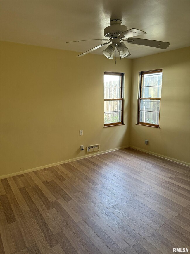 Building Photo - 2944 S 5th St