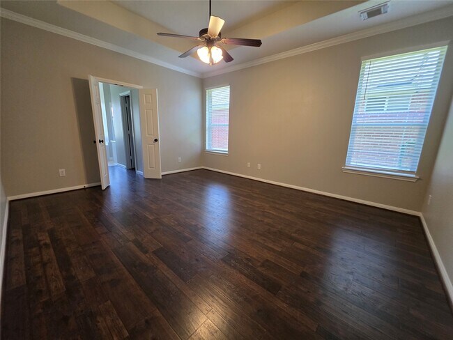 Building Photo - 536 Mannington Ln