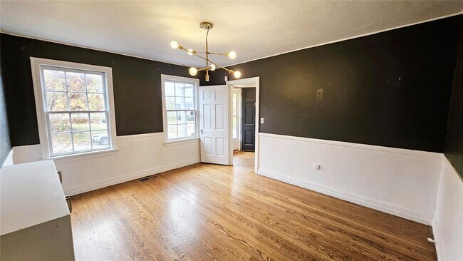 Building Photo - 2108 NW 25th St