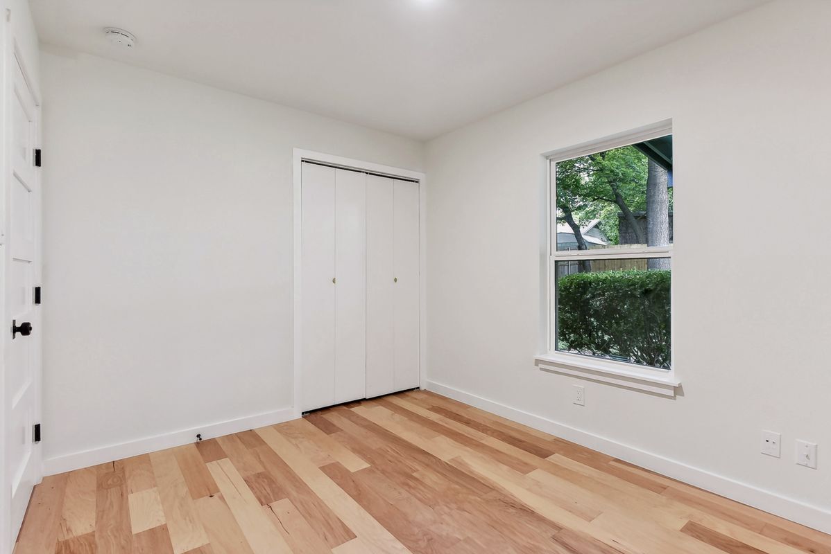 Building Photo - 11900 Dove Haven Dr