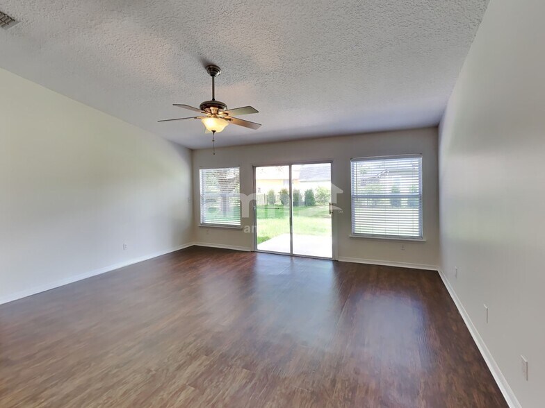 Building Photo - 14138 Devan Lee Dr W