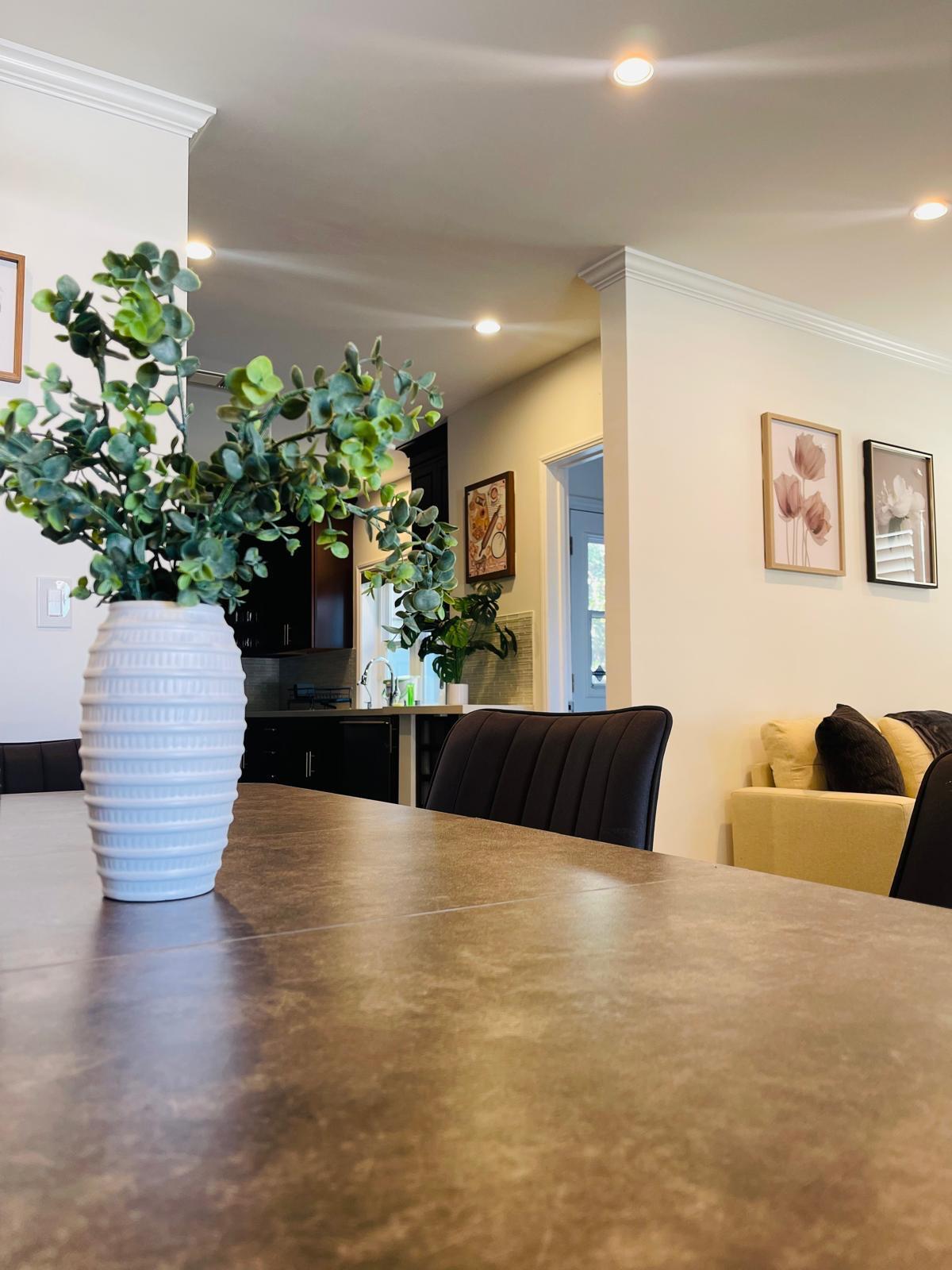 Building Photo - 17946 Valley Vista Blvd