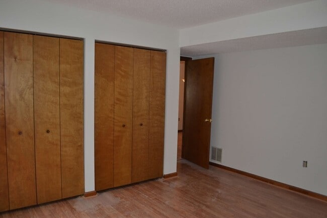 Building Photo - 369 Aiken Ave