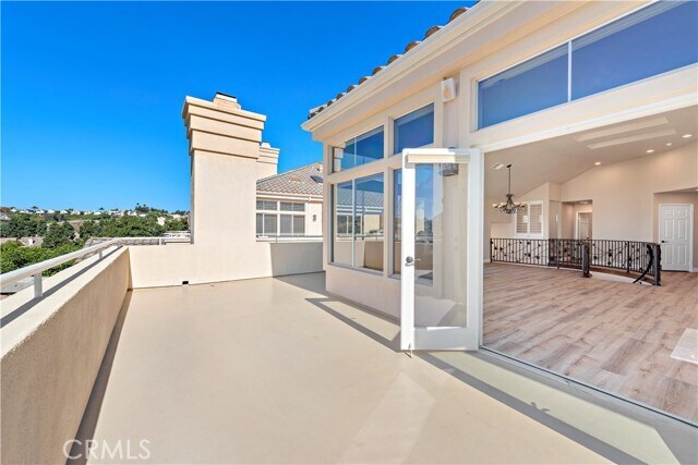 Building Photo - 138 Costa Brava